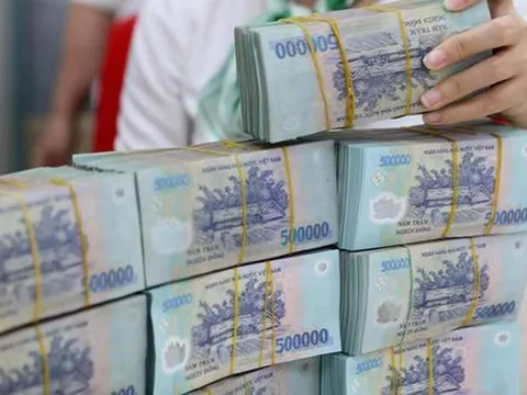 Lãi suất tiết kiệm nhiều ngân hàng tăng chạm trần quy định của Ngân hàng Nhà nước