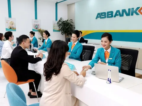 ABBANK: Ông Vũ Văn Tiền trở lại làm chủ tịch HĐQT dẫn dắt ngân hàng, ông Phạm Duy Hiếu thôi làm Tổng giám đốc