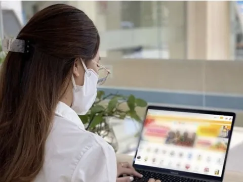 Người phụ nữ Hà Nội mất gần 100 triệu đồng khi nghe "bạn trai" rủ đầu tư sàn chứng khoán online