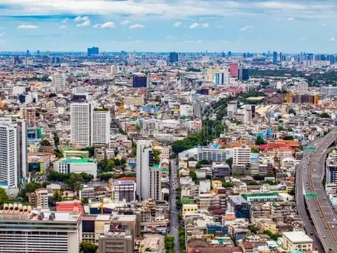 Thái Lan bị hạ dự báo tăng trưởng 2026, Việt Nam vẫn giữ “điểm sáng” khu vực