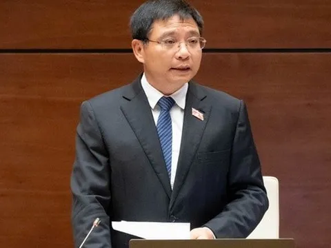 Bộ trưởng Bộ Tài chính: Có hiện tượng nhân viên ngân hàng tư vấn dịch vụ ngân hàng kèm bán bảo hiểm, gây nhầm lẫn cho khách hàng