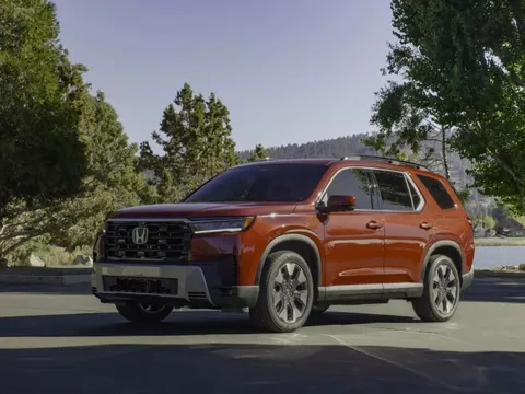 Honda Pilot – 'đàn anh' của CR-V có bản nâng cấp: Cứng cáp, cảm giác lái tốt hơn nhưng thiếu 1 điểm ăn khách