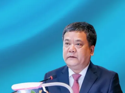 Chân dung Chủ tịch UBND tỉnh Khánh Hòa Trần Phong