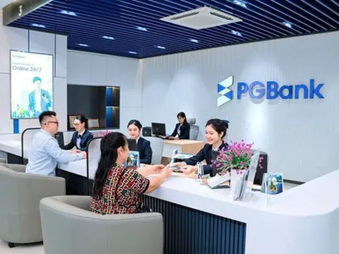 Thành viên HĐQT PGBank thay đổi kế hoạch mua cổ phiếu