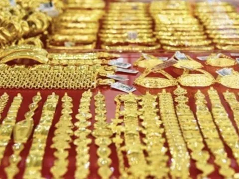 Cần Thơ: Nhiều tiệm vàng bị "bêu tên" nợ thuế và các khoản thu khác