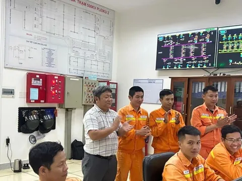 Đóng điện kháng bù ngang 500kV tại TBA 500kV Pleiku 2