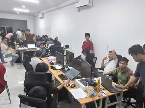 Khởi tố 63 đối tượng tại một công ty công nghệ làm việc cho "trùm cờ bạc" Campuchia