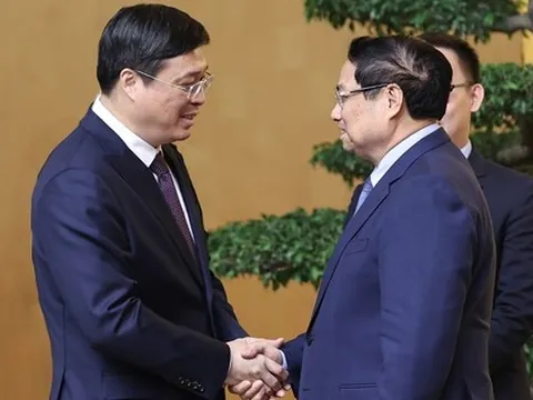 Thủ tướng đề nghị đẩy nhanh kết nối hạ tầng giao thông giữa Việt Nam và Quảng Tây (Trung Quốc)