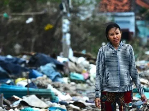 Khung cảnh hoang tàn, nhếch nhác tại vùng trũng nhất ở Tuy Hòa sau lũ dữ