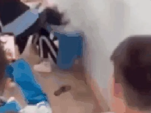 Nữ sinh lớp 7 bị bạn đánh ngay trong trường học