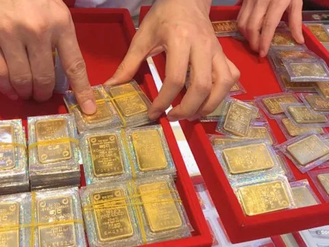 Sáng 3/12: Giá vàng thế giới giảm sâu do nhà đầu tư đồng loạt chốt lời