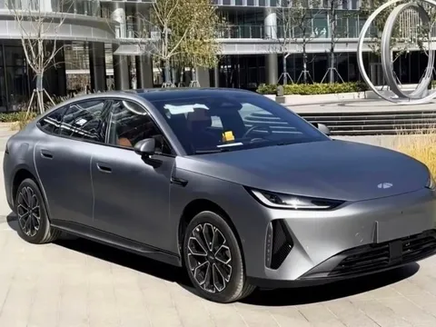 Hãng xe xây nhà máy tại Hưng Yên nhá hàng sedan điện cỡ lớn: Thuần điện đi 650 km 1 lần sạc, giá khởi điểm hơn 500 triệu đồng