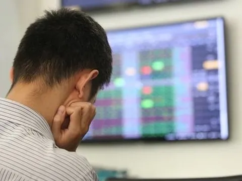 VN-Index tiến sát đỉnh lịch sử nhưng phần lớn cổ phiếu đang "dậm chân" ở vùng 1.580 – 1.600 điểm, CTCK chỉ ra điểm đáng lưu ý