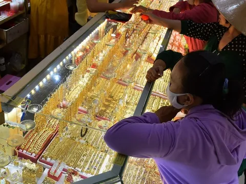 Giá vàng hôm nay 9-12: Vàng thế giới bị bán tháo