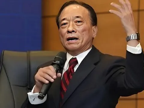 Ngân hàng ồ ạt tăng lãi suất tiết kiệm, TS. Nguyễn Trí Hiếu nhận định: “Nhiều nhà băng đang rất cần vốn”