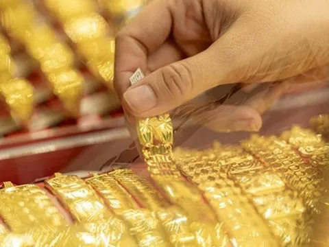 Ngày 11/12: Giá vàng miếng giảm, Bảo Tín Minh Châu và Bảo Tín Mạnh Hải tăng giá vàng nhẫn
