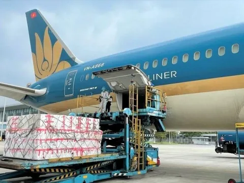 Một 'đại gia' ngành hàng không chốt ngày chi trả cổ tức tiền mặt tỷ lệ 25%