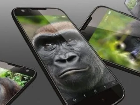 Vì sao trên thế giới chỉ rất ít nơi làm được kính cường lực cho điện thoại?