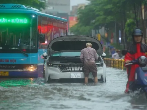 Hà Nội chi 5.579 tỷ đồng triển khai 10 dự án khẩn cấp chống ngập úng