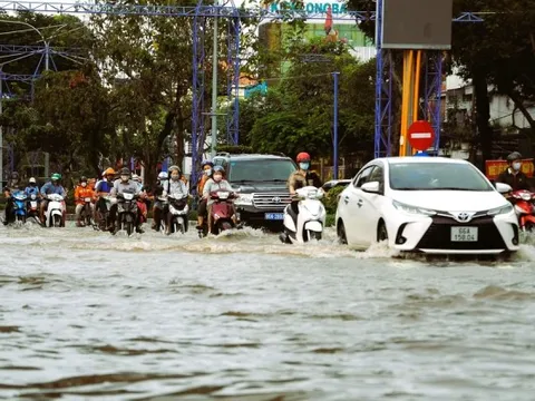 Lo ngại Cần Thơ rơi vào 'trung tâm trên danh nghĩa'