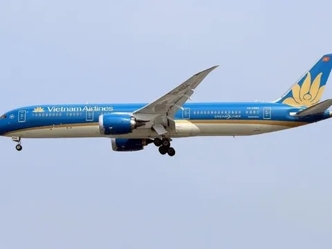 Giáo viên dạy bay là cơ trưởng của chuyến bay 'xông đất' Long Thành