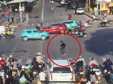 Camera AI truy vết tìm cụ ông đi lạc ở Hà Nội