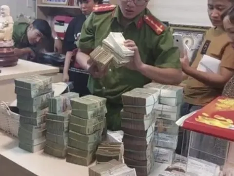 Thợ hồ, công nhân tham gia đường dây rửa tiền tại tiệm vàng lớn ở TPHCM