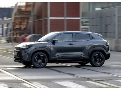 Toyota đang chứng minh cho thế giới thấy không phải là không có khả năng làm xe điện