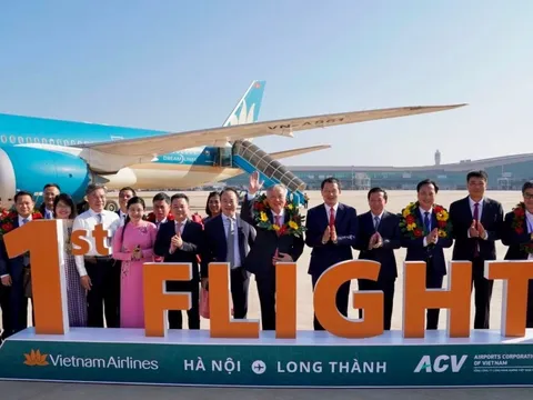 Vietnam Airlines thực hiện chuyến bay chở khách đầu tiên tại Sân bay Long Thành, 'bật công tắc' cửa ngõ hiện đại nhất Việt Nam