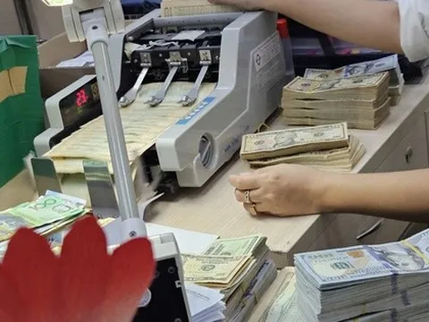 Chiều 19-12, giá USD tự do giảm nhanh, thủng mốc 27.000 đồng