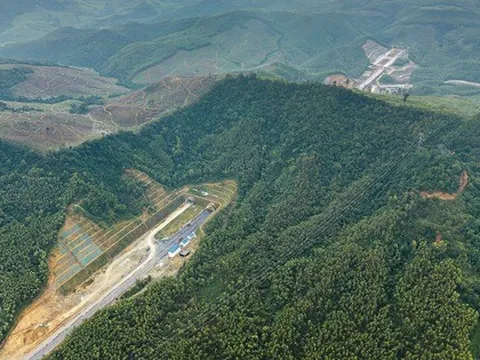 Hơn 4.000 người, 1.750 máy móc vượt thách thức chưa từng có, giúp đoạn tuyến quy mô lớn nhất cao tốc Bắc - Nam vượt tiến độ