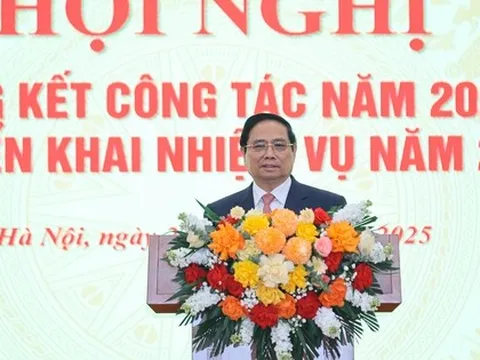 Thủ tướng: Ngành Xây dựng thực hiện "5 đảm bảo, 6 đột phá" để phát triển kết cấu hạ tầng đồng bộ, hiện đại