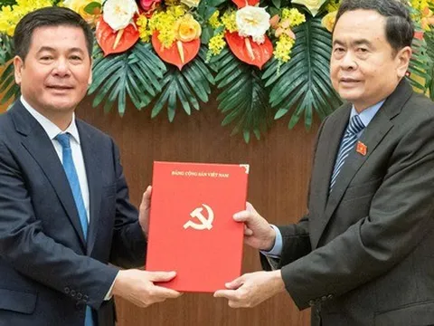 Bộ trưởng Bộ Công Thương Nguyễn Hồng Diên giữ chức vụ mới tại Quốc hội