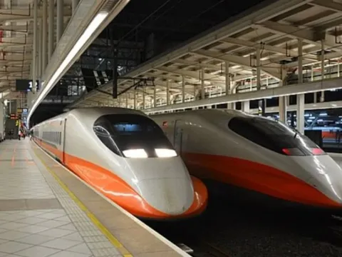 Sau Trung Quốc, một quốc gia vừa làm đoàn tàu cao tốc nhanh thứ 2 thế giới: Tốc độ 407 km/h, ngang đi Hà Nội - TP.HCM chỉ 4 tiếng