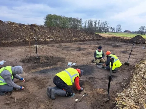 Phát hiện kho báu 7.000 năm tuổi khi đang xây sân bay mới, chuyên gia lập tức yêu cầu phong tỏa hiện trường