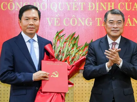 Điều động bổ nhiệm Phó Chủ nhiệm Văn phòng Chính phủ làm Phó trưởng Ban Tổ chức Trung ương