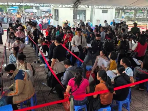 Nhà ở xã hội tăng tốc, thị trường bất động sản vẫn lệch pha