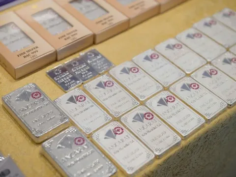 Giá bạc thế giới, bạc trong nước tăng rất mạnh