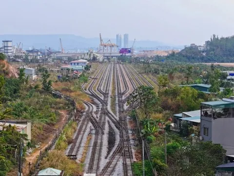 Bộ trưởng Xây dựng nói về đường sắt Hà Nội - Quảng Ninh 'đắp chiếu' hơn 10 năm