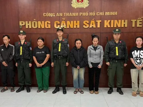 Công an TPHCM khám xét 2 địa điểm, bắt 5 người