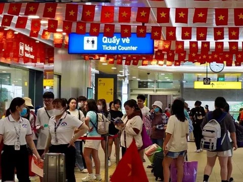 TP.HCM miễn phí vé tàu xe Tết Dương lịch: Metro số 1 và Phương Trang cùng tung "át chủ bài"