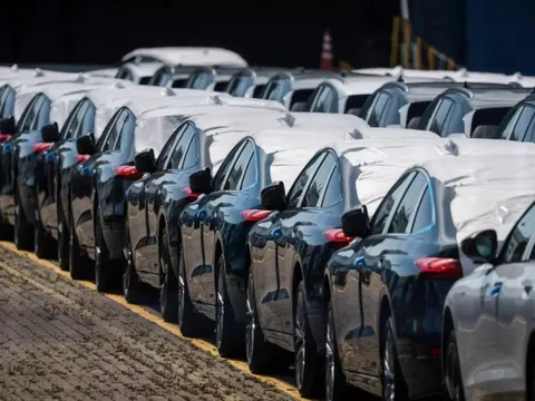 Giảm giá 1,5 tỷ đồng vẫn ế ẩm: Bong bóng xe điện Trung Quốc xì hơi, đến ‘ông vua’ BYD cũng bất ngờ lao dốc gần 27% doanh số