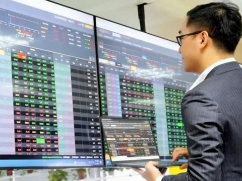 Tăng hơn 500 điểm trong năm 2025, VN-Index lên đỉnh cao lịch sử