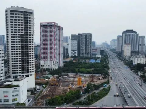 Nhìn lại những thương vụ sang tay, đổi chủ 'đất vàng' năm 2025