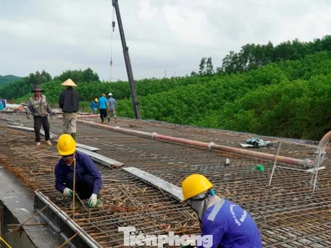 Tất bật thi công xuyên Tết trên công trình cao tốc hơn 3.000 tỷ đồng