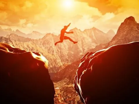 VN-Index liên tiếp phá đỉnh nhưng nhiều nhóm cổ phiếu vẫn loanh quanh vùng 1.600 điểm, CTCK chỉ ra điểm lưu ý