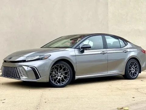 Ai nói Toyota chậm chuyển đổi sang xe điện?