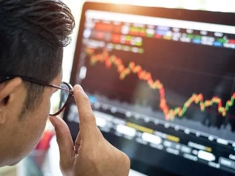 Một hiện tượng trái chiều đang diễn ra trên thị trường chứng khoán Việt Nam