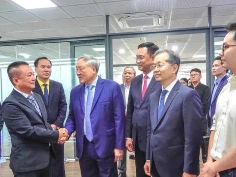 Chuyển từ tư duy “xin – cho” sang đồng hành, kiến tạo Trung tâm Tài chính quốc tế