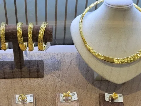 Giá vàng hôm nay 9-1: Đảo chiều tăng vọt